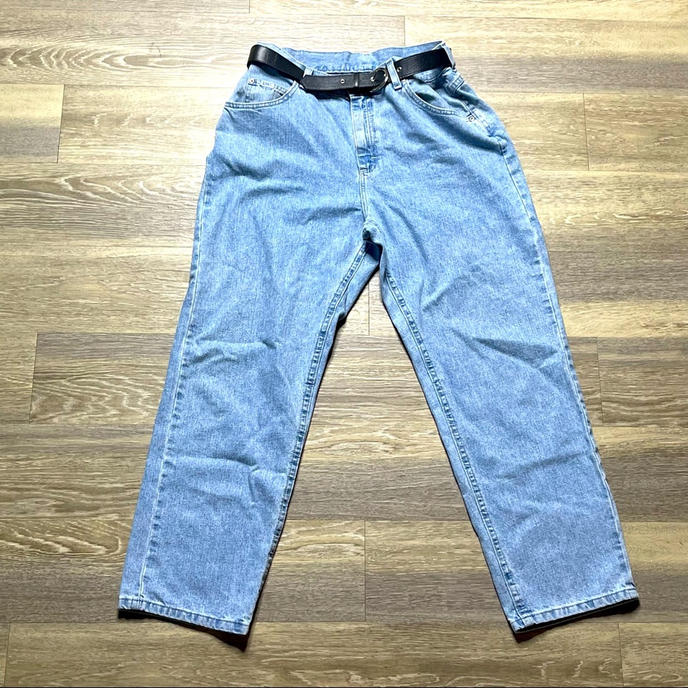 LEE high waisted vintage blue jeans size 12 petite with belt mom Jean